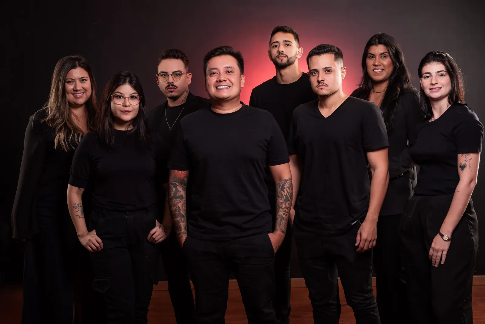 Equipe da Nonaka ADS reunida no estúdio